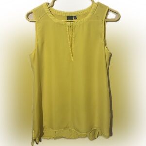 Kaari Blue women’s medium yellow sleeveless blouse